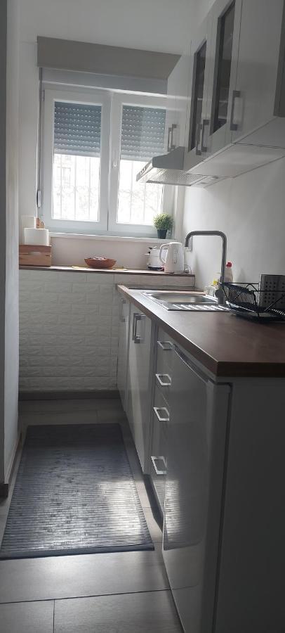 Jumi Apartman Belgrád Kültér fotó